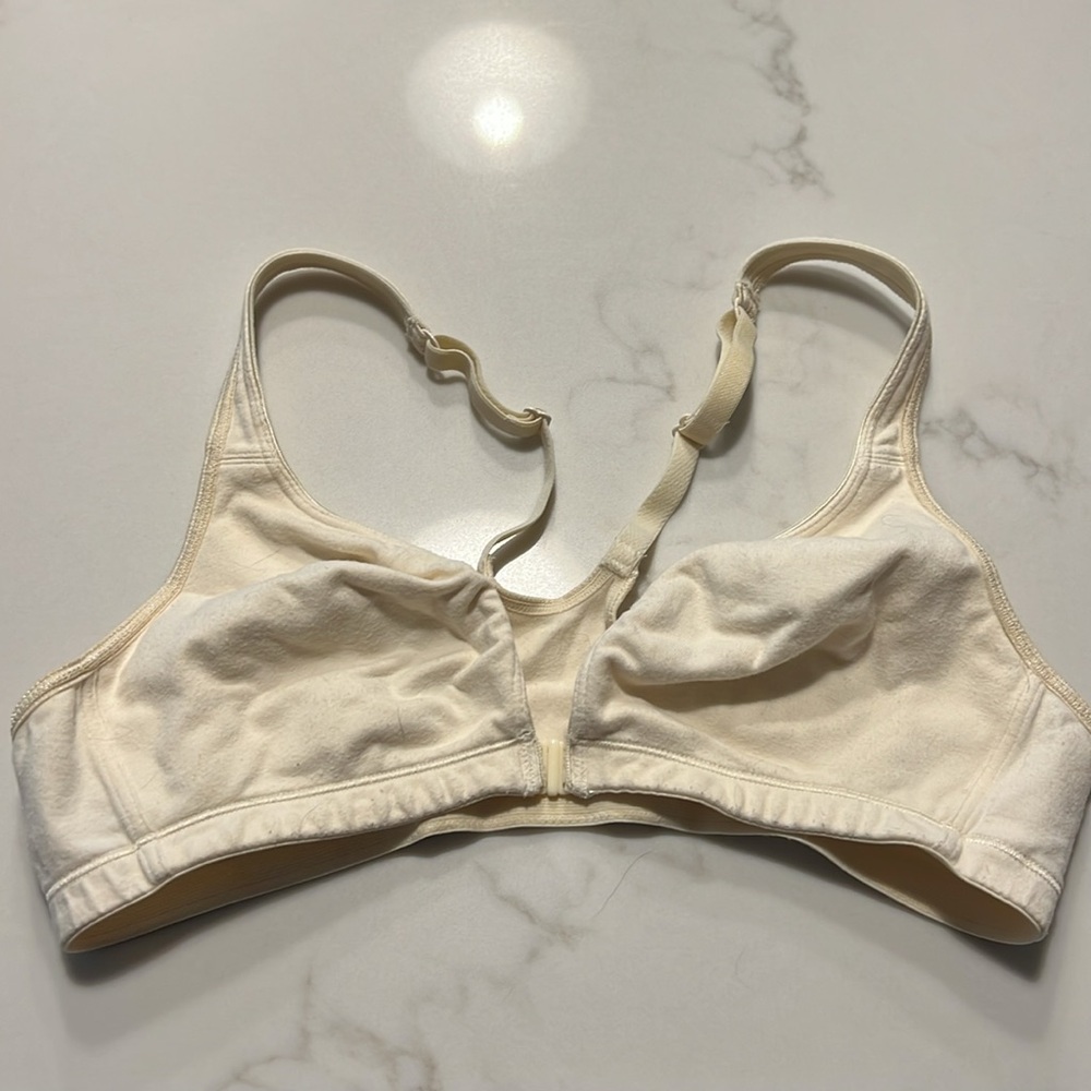 Bundle Victoria's Secret Sophisticated & Sexy Bras; Jockey Sport | 32A, 32B, 34A - Picture 8 of 11